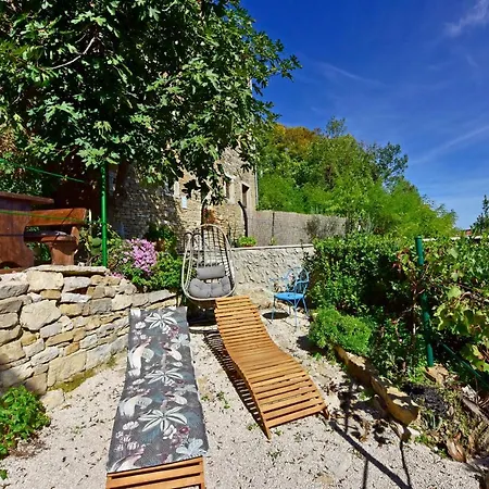 Apartment Fragola Motovun