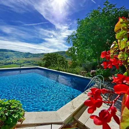 Apartment Fragola *